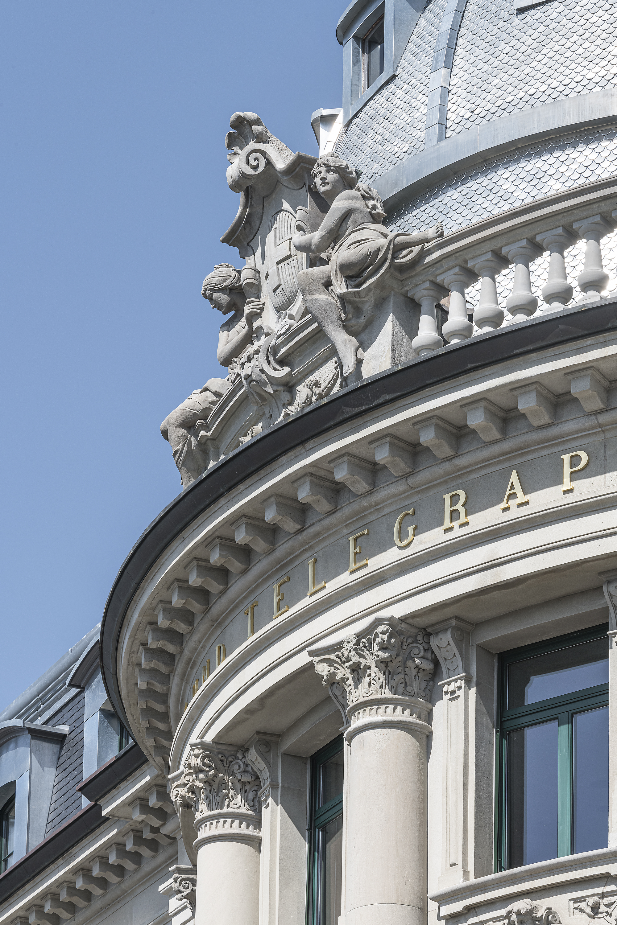 Figurengruppe ob Beschriftung an der Westseite nach der Restaurierung 