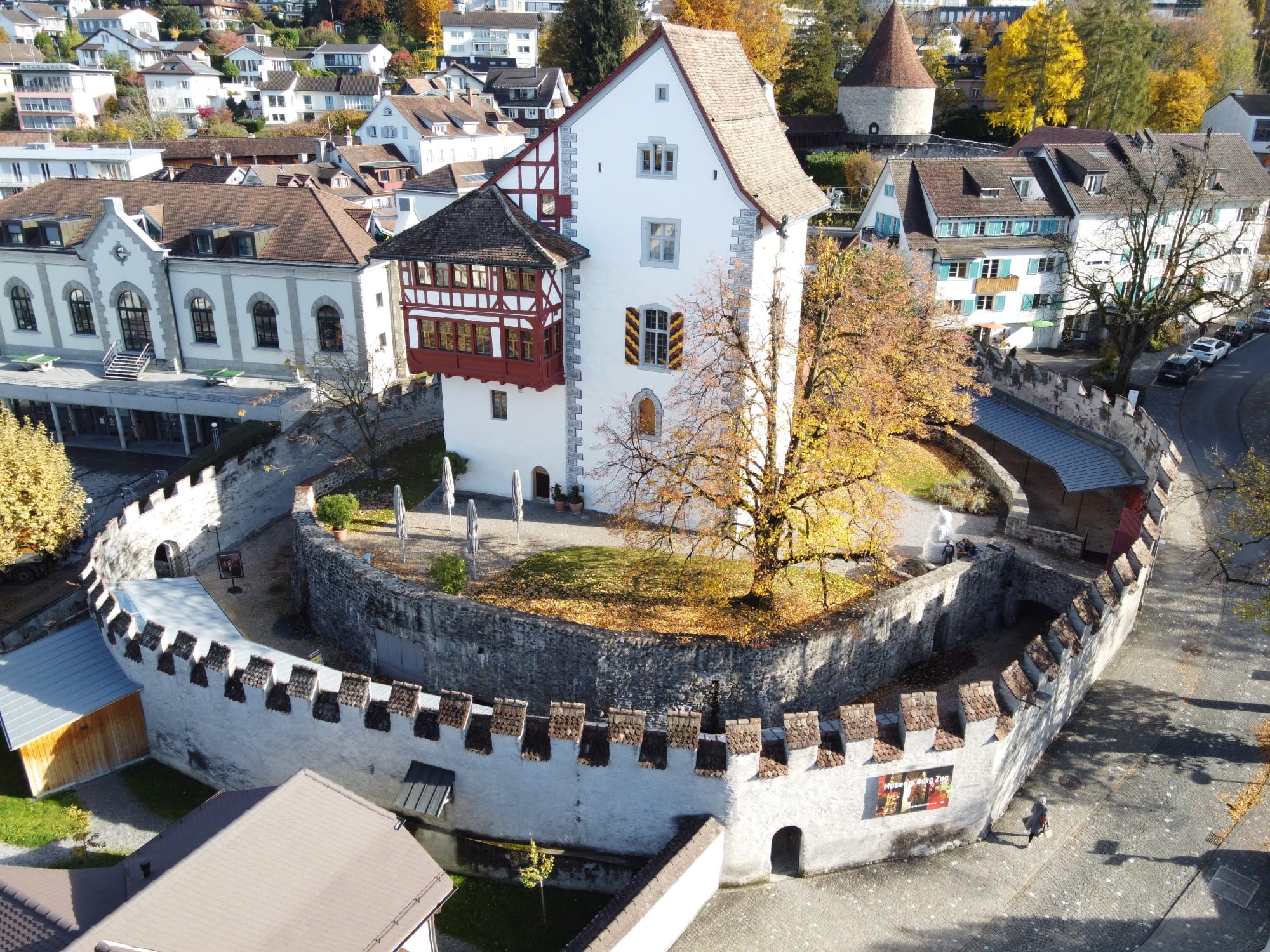 Ansicht der Burg Zug von oben